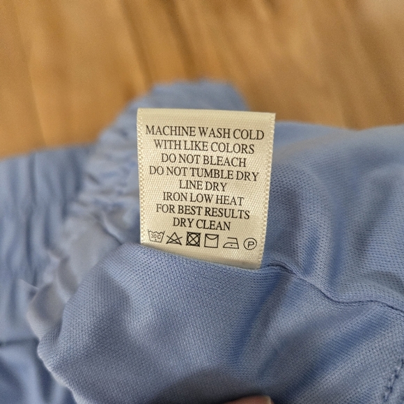 New in Active Stretch Shorts Light Blue Size Large - Picture 6 of 10